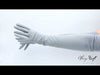 hand model displaying the Reilly gloves